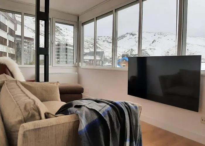 Daire Dunaski - Views From Rooms, 3 Bd - 2 Wc, 50m From Slopes, Fireplace, Massive Windows And Sunlight!