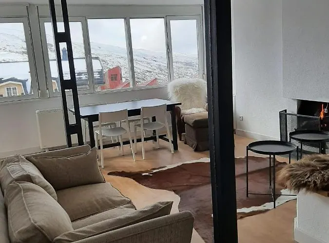 Dunaski - Views From Rooms, 3 Bd - 2 Wc, 50m From Slopes, Fireplace, Massive Windows And Sunlight! *