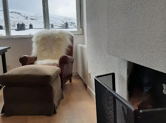 Dunaski - Views From Rooms, 3 Bd - 2 Wc, 50m From Slopes, Fireplace, Massive Windows And Sunlight! Daire