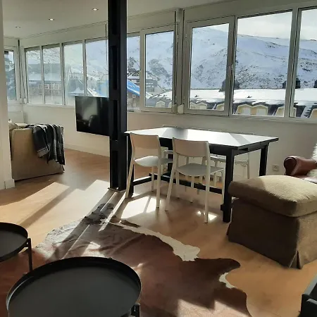 公寓 Dunaski - Views From Rooms, 3 Bd - 2 Wc, 50m From Slopes, Fireplace, Massive Windows And Sunlight! 塞拉内华达